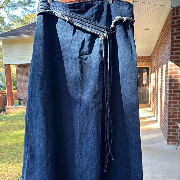 Raw Hem Denim Maxi Skirt by Lioness Size XL - Picture 1 of 3